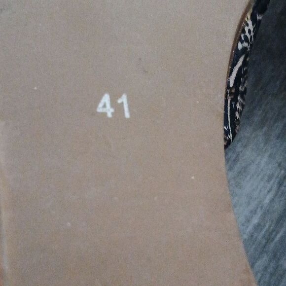 L'Artiste Spring Step black and tan cutout wooden wedge heel shoes Sz 41 - Picture 9 of 9